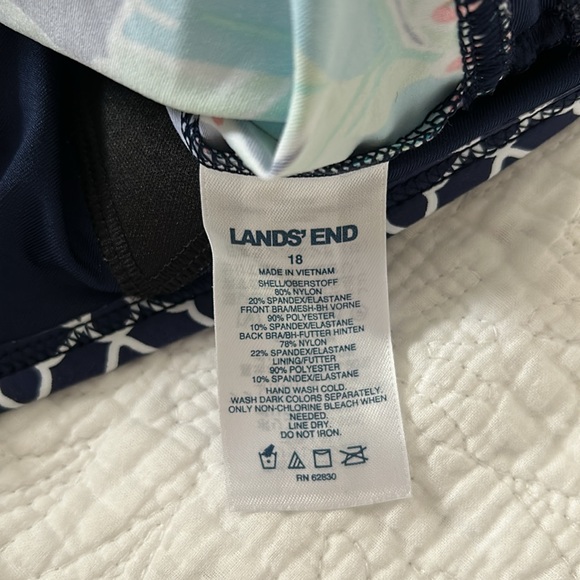 Lands End Swim Top - Picture 3 of 3
